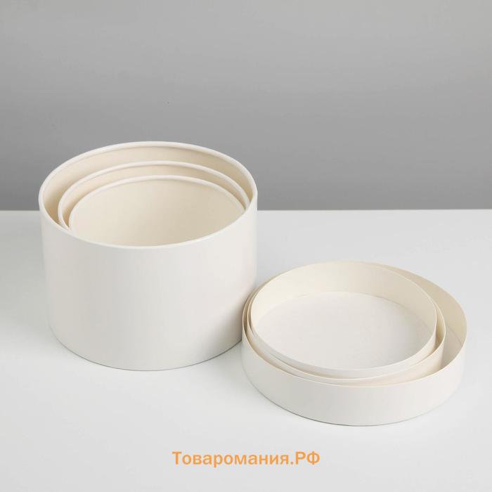 Набор шляпных коробок 3 в 1 белый, упаковка подарочная, 16 х 16 х 10 - 13 х 13 х 8.5 см