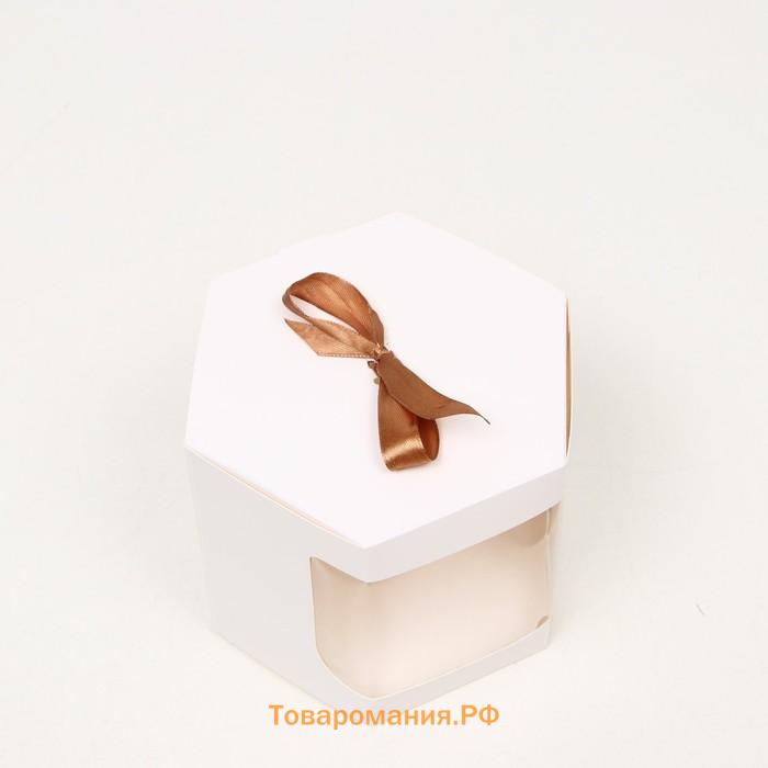 Коробка шестигранная, с окном, белая, 13×13×13.5 см